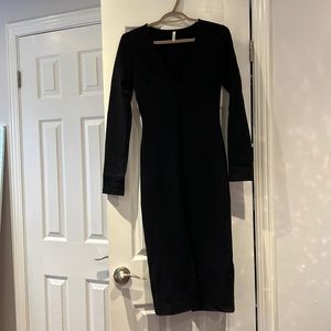 Fitted black, v-neck, long sleeve dress
